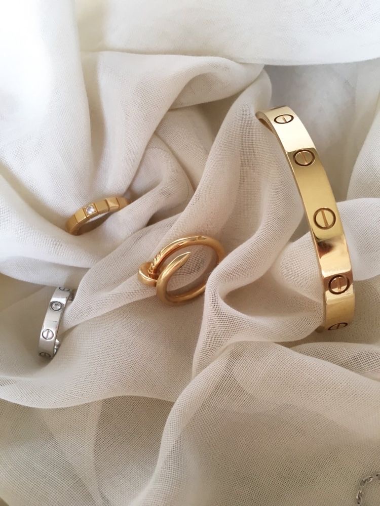 Çelik Takı Nedir? Çelik Kararma Yapar Mı?