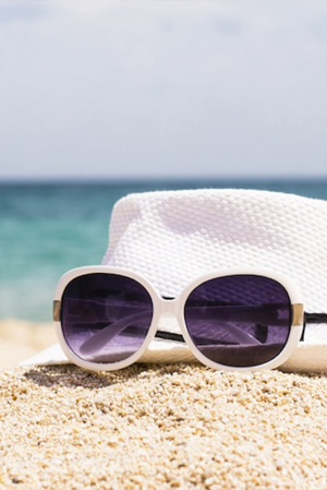 Kumsal Güneş Gözlüğü