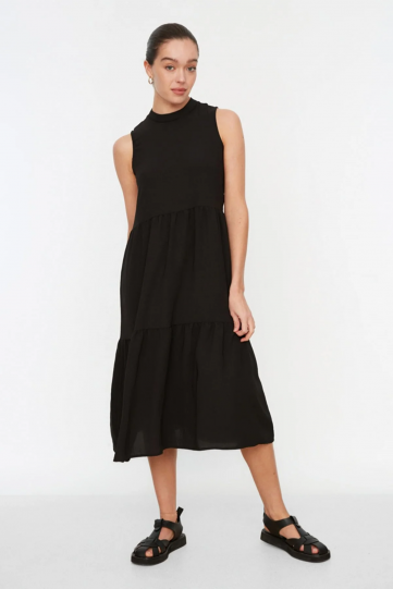 Siyah Geniş Kesim Elbise