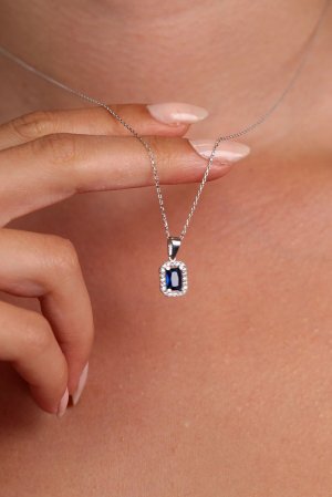Safir Renkli Zirkon Baget Taşlı Altın Kolye